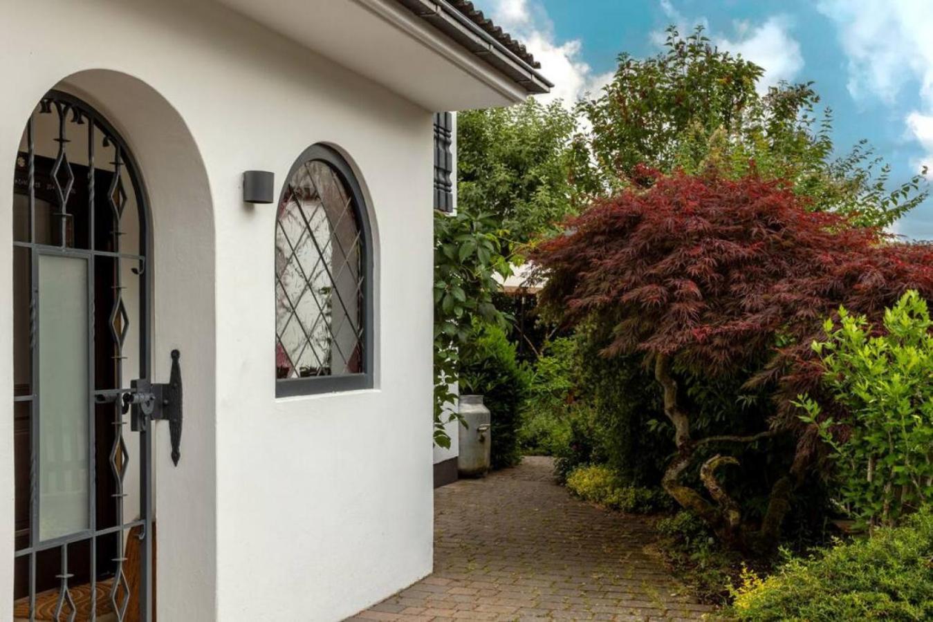 Adenauer Zwoelf - Das 5 Sterne Ferienhaus Mit Sauna Und Garten Am Eifelsteig Kerpen  Ngoại thất bức ảnh